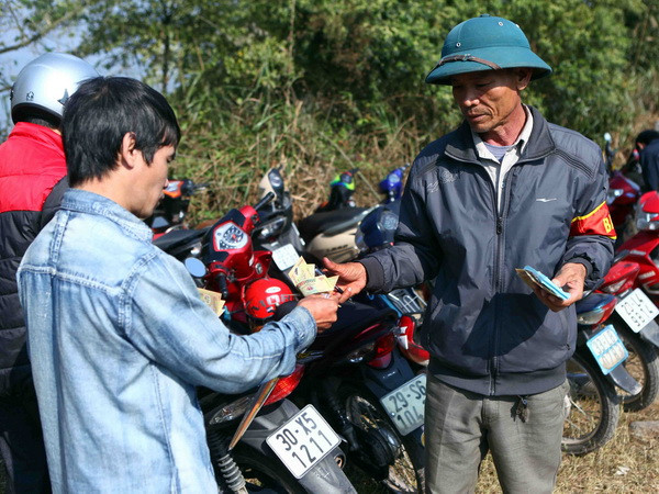 Hà Nội chống thất thu thuế từ các bãi trông giữ xe trái phép ảnh 3