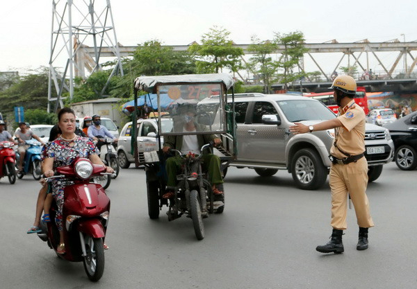 Hà Nội: Rà soát, xử lý các điểm đen tai nạn và ùn tắc giao thông ảnh 1