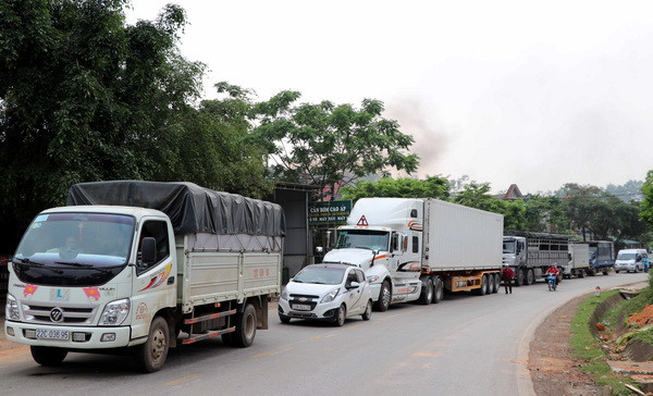 Ảnh chỉ có tính minh họa. (Ảnh: Quang Đán/TTXVN) Hòa Bình: Xe tải bị lật làm 2 người bị thương, gây ách tắc gần 4km ảnh 1