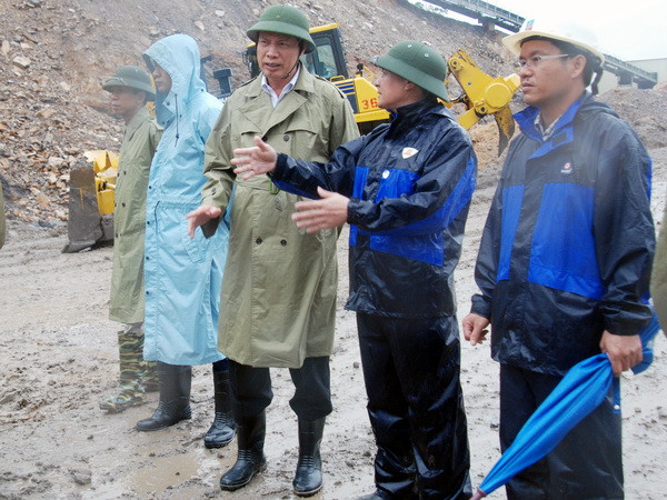 Quảng Ninh kiên quyết không để dân quay lại khu vực nguy hiểm ảnh 1