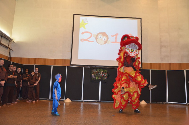 Đón Tết cổ truyền Việt tại thành phố Choisy Le Roi của Pháp ảnh 2