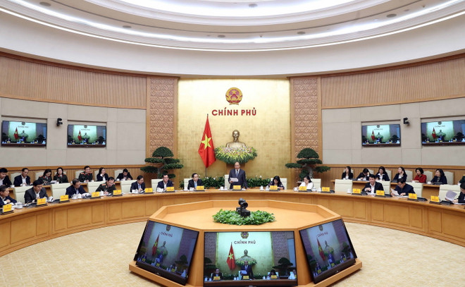 Thủ tướng Nguyễn Xuân Phúc, Chủ tịch Hội đồng Thi đua-Khen thưởng Trung ương phát biểu. (Ảnh: Thống Nhất/TTXVN) Thủ tướng: Phát động thi đua nước rút, tập trung vào nhiệm vụ cấp bách ảnh 1