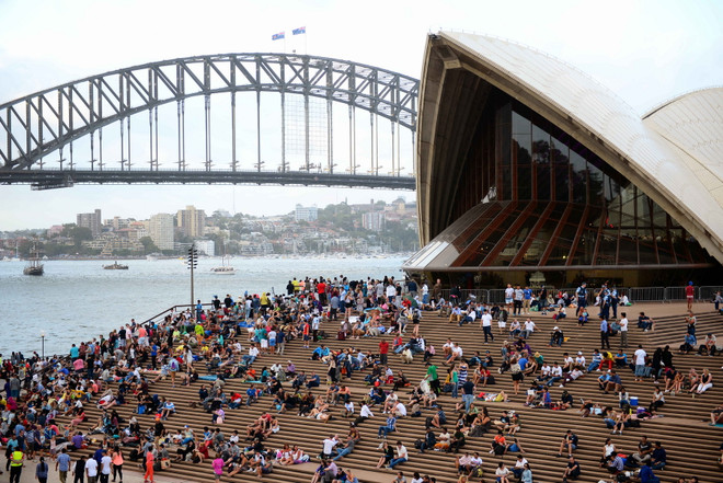[Photo] Lung linh màn trình diễn pháo hoa đón Năm mới tại Sydney ảnh 1