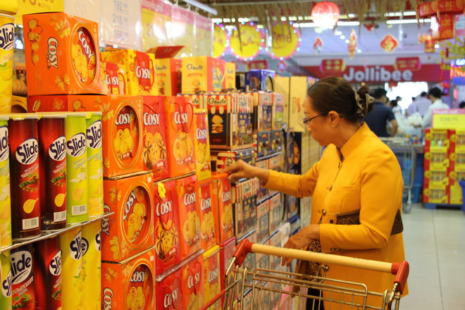 Đảm bảo không tăng giá các mặt hàng thiết yếu đợt mưa rét ảnh 1