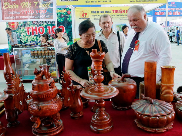 Gần 200 doanh nghiệp dự Hội chợ Công nghiệp Thương mại Đà Nẵng ảnh 1