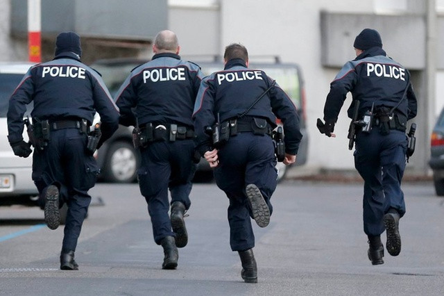 Công dân Thụy Sĩ bị nghi làm gián điệp tại cơ quan tài chính của Đức ảnh 1