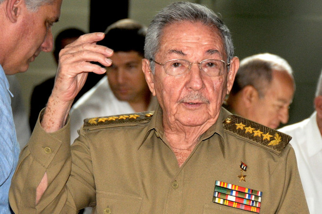 Pháp dự định tiếp tục xóa các khoản nợ song phương cho Cuba ảnh 1