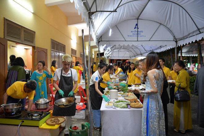 Món ăn truyền thống được giới thiệu tại Đêm ẩm thực Việt Nam ở Thái ảnh 1