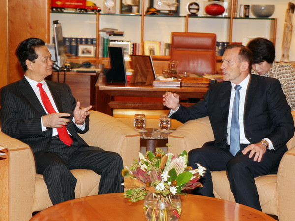 Thủ tướng Nguyễn Tấn Dũng hội đàm với Thủ tướng Australia ảnh 1