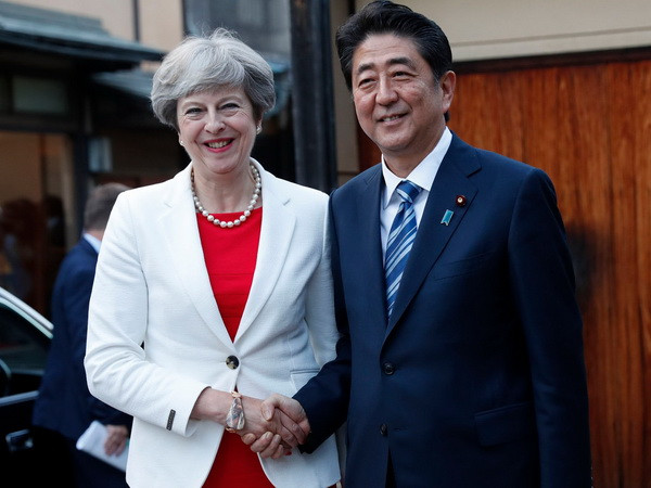 Nhật-Anh cam kết hợp tác an ninh sau vụ phóng tên lửa của Triều Tiên ảnh 1