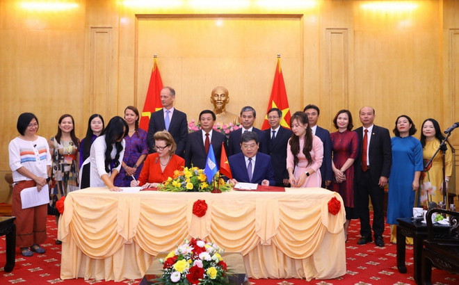 Học viện Chính trị Quốc gia Hồ Chí Minh ký Biên bản ghi nhớ với UNDP ảnh 1