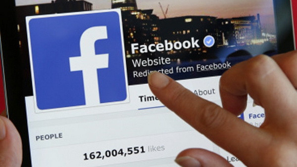 Gần một nửa người trưởng thành ở Mỹ xem tin tức qua Facebook ảnh 1