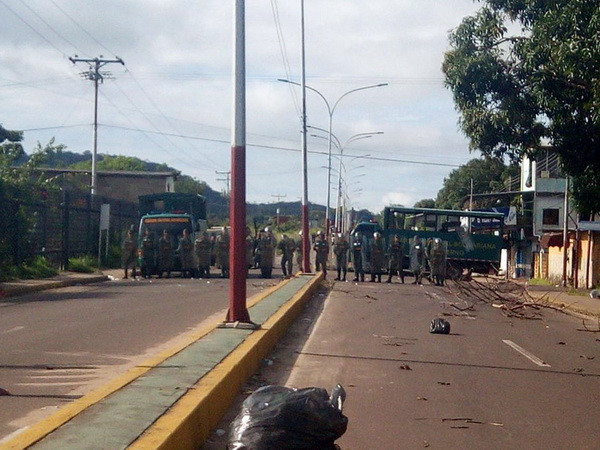 Venezuela đóng cửa nhà tù xảy ra bạo loạn khiến 37 tù nhân thiệt mạng ảnh 1