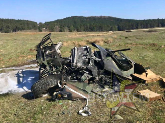 Xe bọc thép Mỹ "rụng như sung" khi tập đổ bộ đường không ảnh 1