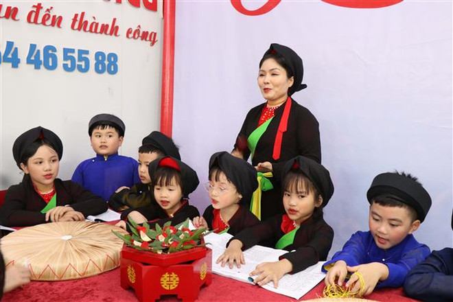 Đến xã Hoàn Sơn thăm nơi ươm mầm tài năng Quan họ nhí ảnh 2