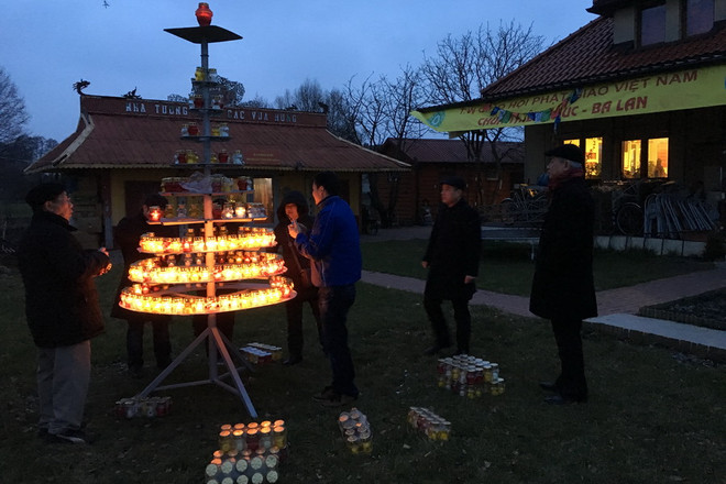 Lễ cầu siêu cho các liệt sỹ hy sinh ở đảo Gạc Ma tại Ba Lan ảnh 2