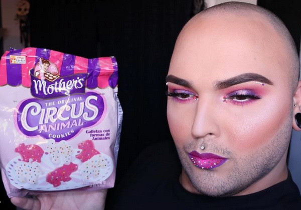 Instagram dậy sóng trước clip chàng trai trang điểm bằng đồ ăn ảnh 4