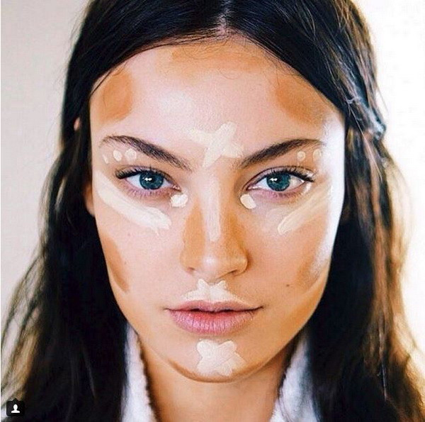 Instagram dậy sóng trước clip chàng trai trang điểm bằng đồ ăn ảnh 1