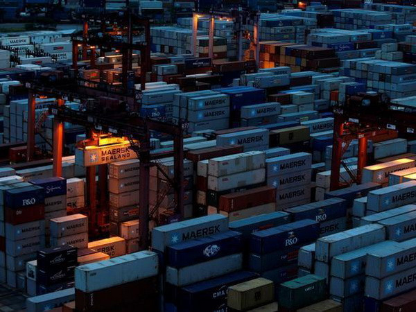 Hong Kong dự báo tăng trưởng kinh tế 2-3% trong năm nay ảnh 1