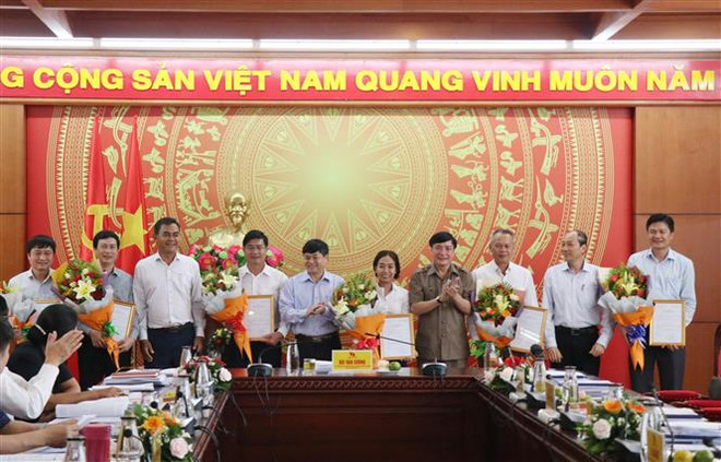 Công bố quyết định của Ban Bí thư về công tác nhân sự của tỉnh Đắk Lắk ảnh 1