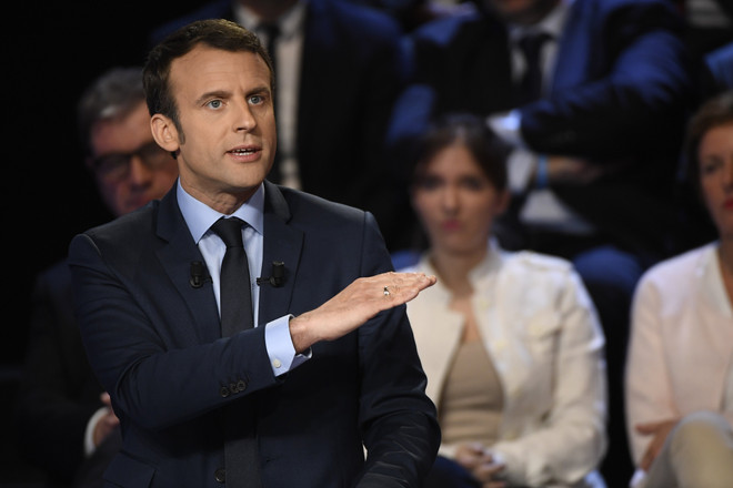 Bầu cử tổng thống Pháp: Các ứng cử viên bám đuổi sát nút ảnh 1