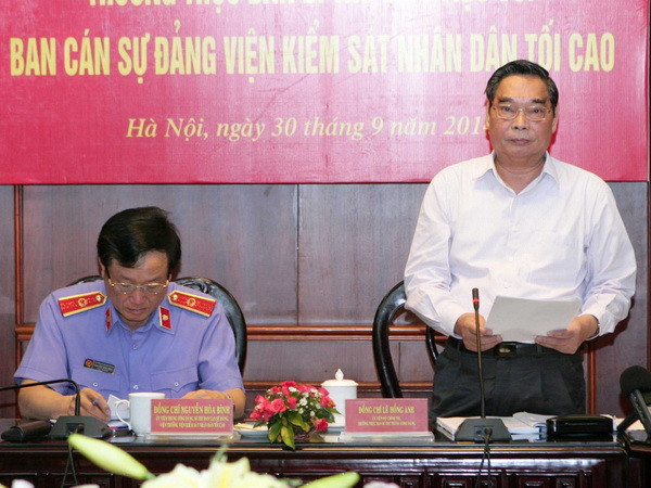 Ông Lê Hồng Anh phát biểu kết luận buổi làm việc. (Ảnh: Doãn Tấn/TTXVN) "Kiểm sát cần thực hiện tốt chức năng thực hành quyền công tố" ảnh 1
