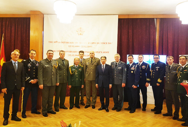 Bulgaria: Giới thiệu Sách Trắng Quốc phòng Việt Nam tại thủ đô Sofia ảnh 2