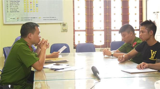 Lào Cai: Khởi tố đối tượng hủy hoại tài sản bằng thuốc nổ tự chế ảnh 1