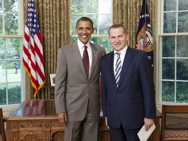 Tổng thống Poroshenko quyết định sa thải Đại sứ Ukraine tại Mỹ ảnh 1