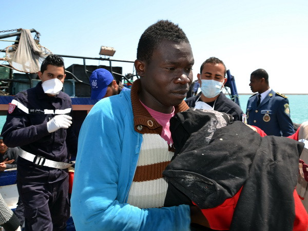 Hơn 400 người nhập cư thiệt mạng ngoài khơi vùng biển Libya ảnh 1