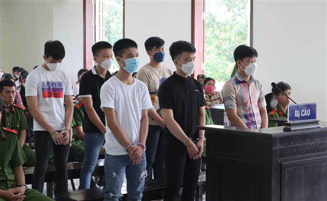 Đâm chết bạn học, 6 học sinh nhận tổng mức án 37 năm 6 tháng tù ảnh 1