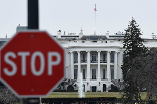 Kinh tế Mỹ thiệt hại nặng nề do chính phủ đóng cửa một phần ảnh 1