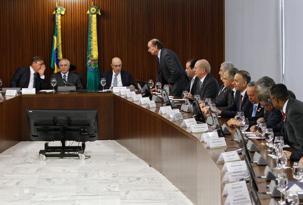 Chính phủ lâm thời Brazil đề xuất sửa đổi Hiến pháp giảm chi tiêu công ảnh 1