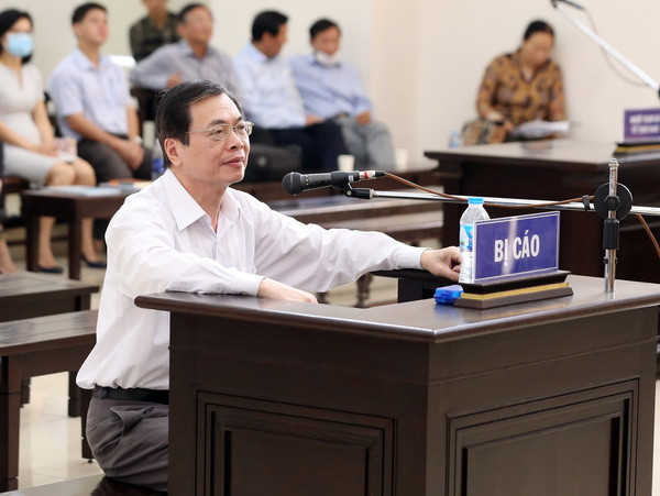 Phúc thẩm vụ Sabeco: Cựu Bộ trưởng Vũ Huy Hoàng được giảm án ảnh 1