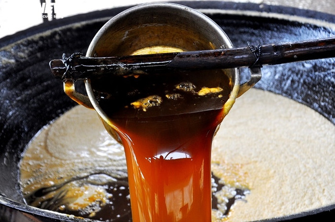 Thủ phủ mật mía nổi tiếng xứ Thanh đỏ lửa ngày giáp Tết Nguyên đán ảnh 1