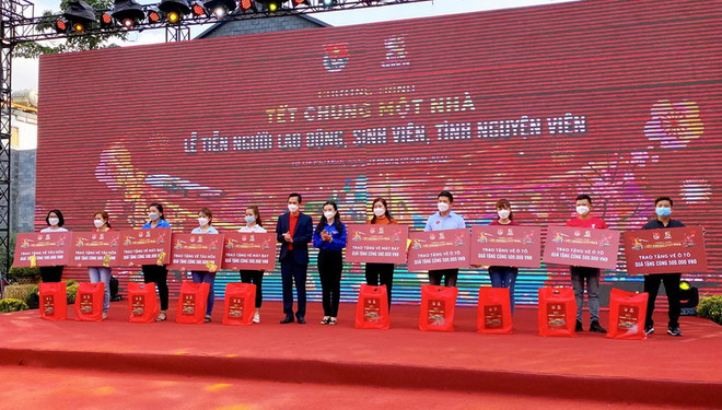 TP.HCM: Mang "Tết chung một nhà" đến với người lao động xa quê ảnh 1