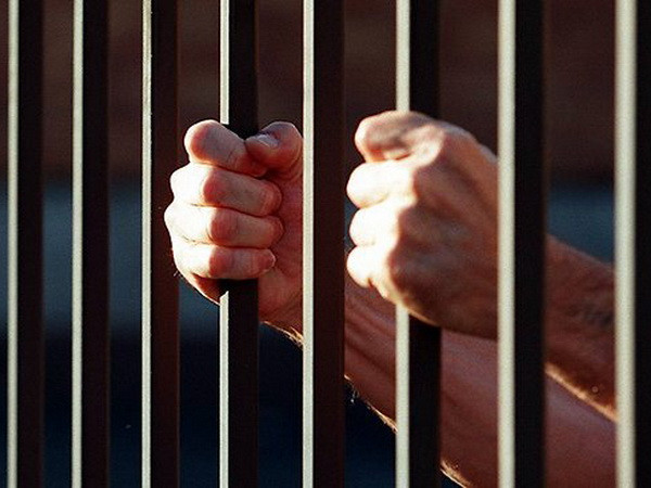 Australia thông qua dự luật giam giữ vô thời hạn phần tử khủng bố ảnh 1