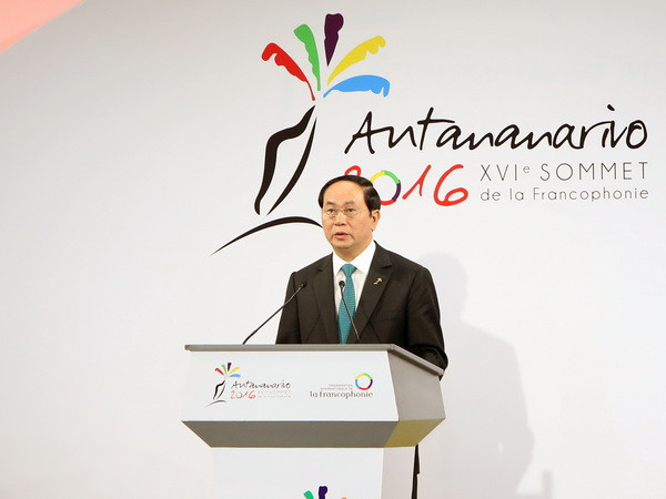 Hoạt động của Chủ tịch nước bên lề Hội nghị Cấp cao Pháp ngữ ảnh 1