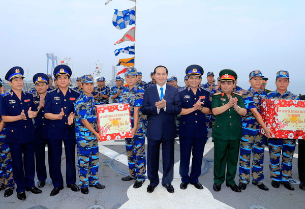 Chủ tịch nước thăm, chúc Tết chiến sỹ vùng Cảnh sát biển 3 ảnh 2