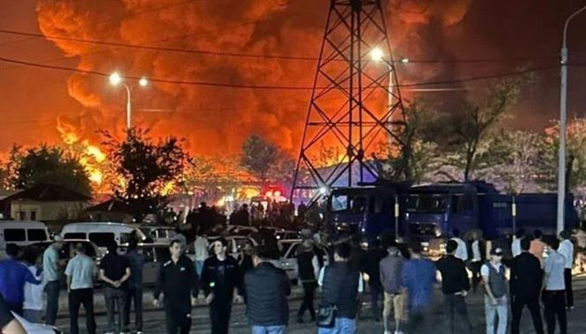 Nổ lớn xảy ra gần sân bay ở thủ đô Tashkent của Uzbekistan ảnh 1