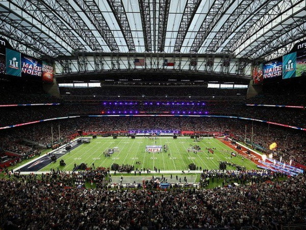 Quảng cáo mang thông điệp chính trị tới sự kiện Super Bowl ảnh 1