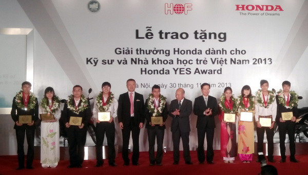  Trao giải thưởng cho kỹ sư và nhà khoa học trẻ Việt Nam ảnh 1
