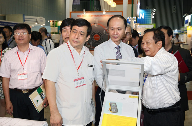 Hơn 350 doanh nghiệp tham gia Triển lãm Y tế Quốc tế Việt Nam 2015 ảnh 1