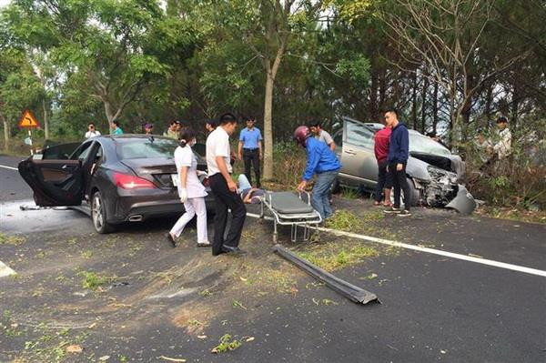 Hai ôtô đối đầu trên cao tốc đi Đà Lạt khiến 4 người thương vong ảnh 1