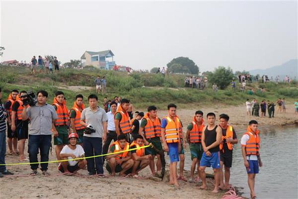 Thủ tướng chỉ đạo điều tra vụ 8 trẻ bị đuổi nước ở Hòa Bình ảnh 1