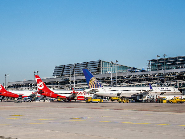 Đức: Công tố viên lục soát nhiều căn hộ vụ điều tra an ninh sân bay ảnh 1