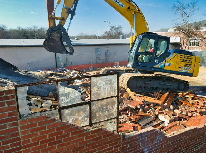 Thành phố Mỹ đòi trả tiền công dù phá dỡ nhầm nhà dân ảnh 1