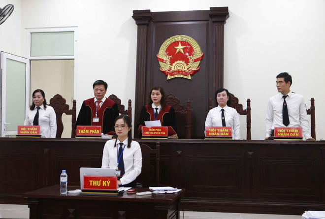 Hình ảnh phiên xét xử sơ thẩm vụ án lạm dụng chức vụ tại PVEP ảnh 9