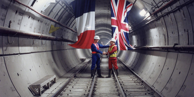 Những điều bạn có thể chưa biết về siêu dự án Channel Tunnel ảnh 1