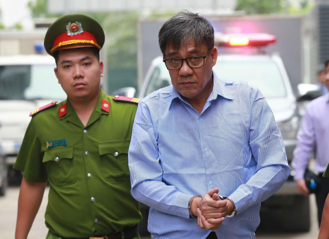 Hình ảnh phiên xét xử sơ thẩm vụ án lạm dụng chức vụ tại PVEP ảnh 7